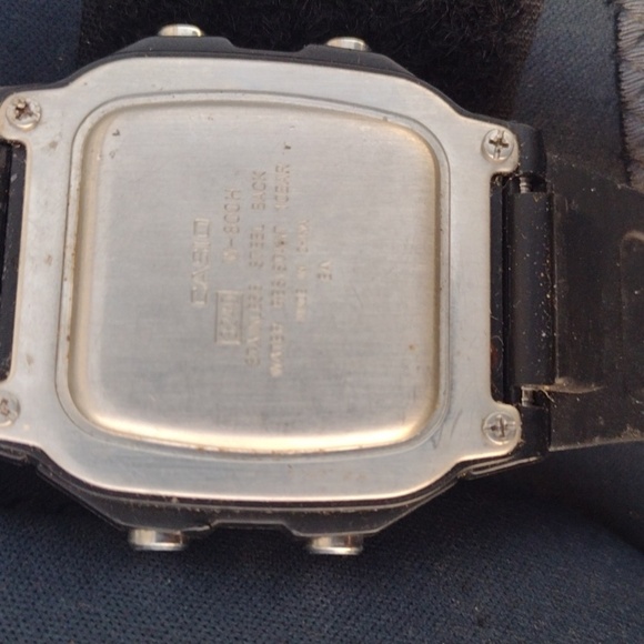 Casio Black Digital Alarm/Chrono Men's Watch - Picture 2 of 2